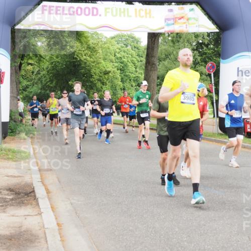 29.06.2025 - hella hamburg halbmarathon MichiJ http://msf.ph/oto/8314676 29.06.2025 10:36:29 Zwischen KM18-KM19 1537, 2516, 3976, 3985, 4183, 4185, 5024, 5460, 5705, 6389, 9126, 9638, 9649, 11467, 11779, 14383, 15519, 15917, 16094, 16269, 17127, 18598, 18873 meine-sportfotos.de