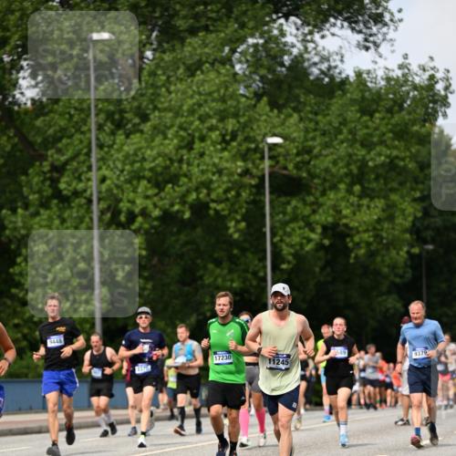 29.06.2025 - hella hamburg halbmarathon Dr. Thomas Lammeyer http://msf.ph/oto/8314915 29.06.2025 10:38:42 Kennedybrücke 1025, 1705, 2355, 2376, 2510, 2511, 2751, 2801, 3145, 3420, 3829, 4479, 4540, 4942, 5609, 6034, 6105, 6171, 6310, 6718, 6727, 6843, 7299, 7644, 8021, 8202, 8589, 8965, 9379, 9448, 9514, 10674, 11122, 11245 meine-sportfotos.de
