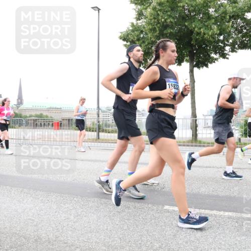 29.06.2025 - hella hamburg halbmarathon Lena Gebhardt http://msf.ph/oto/8315079 29.06.2025 10:56:46 Lombardsbrücke 3676, 3675, 15832, 1047, 1113, 1207, 2143, 2307, 2887, 2915, 2932, 2991, 3348, 3387, 3418, 3438, 3485, 3516, 3517, 3520, 3614, 3675, 3676, 3953, 3987, 4094, 4118, 4568, 4569, 4773, 5237, 5438, 5589, 5693, 5757, 5911, 5944, 6284, 6348, 6349, 6690, 7090, 7307, 7381, 7416, 7417, 7711, 7964, 8108, 8150, 8197, 8606, 8766, 8939, 8943, 9172, 9210, 9298, 9299, 9383, 9910, 9948, 9953, 10555, 10569, 10571 meine-sportfotos.de