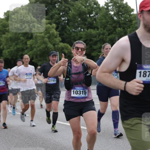 29.06.2025 - hella hamburg halbmarathon Jannik Wohlers http://msf.ph/oto/8315082 29.06.2025 10:38:46 Lombardsbrücke 1760, 1856, 2092, 2534, 2571, 2574, 2843, 2893, 2998, 3275, 3727, 3745, 4410, 4523, 4659, 4882, 6062, 6112, 6611, 7341, 7506, 7589, 7815, 8243, 8457, 9420, 9446, 9974, 9977, 10001, 10072, 10315, 10516, 10696, 11129, 11201, 11313, 11533, 12090, 12092, 12391, 12410, 12745, 13060, 13922, 14856, 14871, 14956, 15112, 15262, 15765, 16335, 16382, 16388, 16841, 16866, 16869, 16883, 16884, 17313, 17368, 17536 meine-sportfotos.de