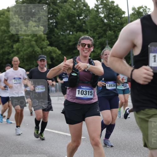 29.06.2025 - hella hamburg halbmarathon Jannik Wohlers http://msf.ph/oto/8315196 29.06.2025 10:38:47 Lombardsbrücke 1760, 1856, 1883, 2092, 2571, 2574, 2843, 2893, 2998, 3275, 3727, 3745, 4410, 4523, 4659, 4882, 6062, 6112, 6611, 7341, 7506, 7524, 7589, 7815, 8243, 8457, 9393, 9420, 9446, 9974, 9977, 10001, 10072, 10315, 10516, 10696, 11129, 11201, 11313, 11533, 12090, 12092, 12391, 12410, 12745, 13060, 13922, 14856, 14871, 14956, 15112, 15262, 15765, 16335, 16382, 16841, 16866, 16869, 16883, 16884, 17313, 17368, 17536 meine-sportfotos.de