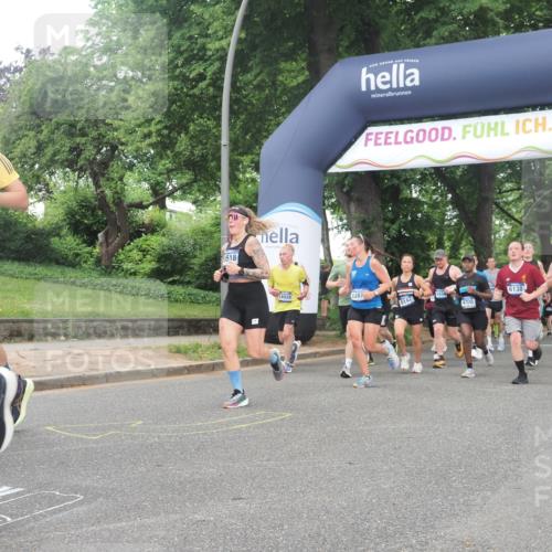 29.06.2025 - hella hamburg halbmarathon KatJ http://msf.ph/oto/8315255 29.06.2025 10:45:17 Zwischen KM18-KM19 1319, 4319, 4379, 4708, 5084, 6138, 6147, 6531, 8744 meine-sportfotos.de