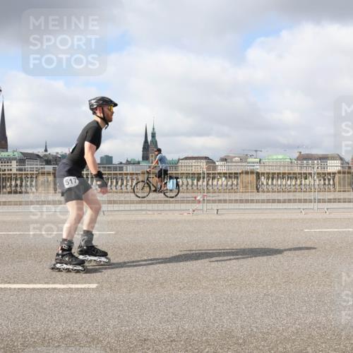29.06.2025 - hella hamburg halbmarathon Lena Gebhardt http://msf.ph/oto/8315298 29.06.2025 09:07:31 Lombardsbrücke 517 meine-sportfotos.de