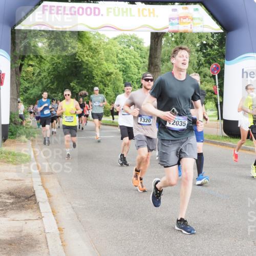 29.06.2025 - hella hamburg halbmarathon MichiJ http://msf.ph/oto/8315304 29.06.2025 10:36:32 Zwischen KM18-KM19 1320, 1537, 2516, 3976, 3985, 4183, 4185, 4933, 5024, 5460, 5705, 8302, 9126, 9638, 9649, 9965, 10053, 10750, 11467, 12035, 12840, 15519, 15917, 16000, 17127, 18350, 18598 meine-sportfotos.de