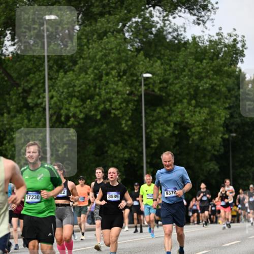 29.06.2025 - hella hamburg halbmarathon Dr. Thomas Lammeyer http://msf.ph/oto/8315347 29.06.2025 10:38:45 Kennedybrücke 2355, 2376, 2510, 2511, 2751, 2801, 3145, 3420, 3829, 4479, 4540, 4942, 5453, 5609, 6105, 6171, 6310, 6329, 6727, 6843, 7299, 7644, 8021, 8589, 8965, 9379, 9448, 9514, 10674, 11122, 11245 meine-sportfotos.de