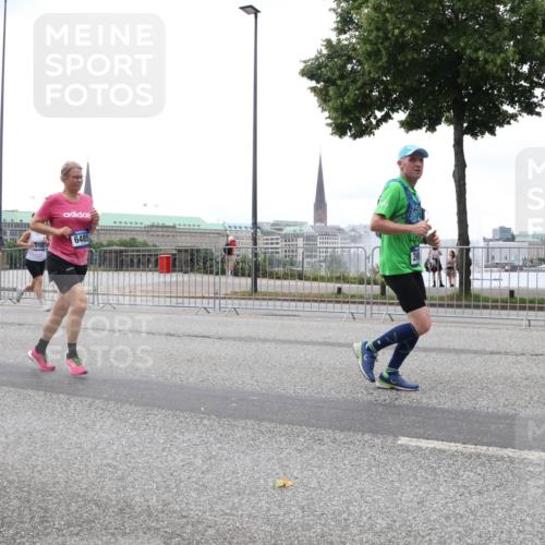 29.06.2025 - hella hamburg halbmarathon Lena Gebhardt http://msf.ph/oto/8315396 29.06.2025 10:47:09 Lombardsbrücke 12, 6485, 1073, 1185, 1286, 1363, 1463, 1523, 1593, 1607, 1704, 1720, 1961, 1999, 2148, 2162, 2211, 2320, 2327, 2537, 2555, 2556, 2665, 2981, 2994, 3277, 3406, 3407, 3823, 4184, 4202, 4239, 4296, 4325, 4342, 4483, 4806, 4895, 5111, 5114, 5700, 5796, 5895, 5953, 6255, 6256, 6485, 6496, 6740, 6879, 6995, 7073, 7412, 7430, 7431, 7630, 7631, 7827, 8105, 8131, 8486, 8553, 8684, 8706, 8915, 8953, 8967, 9018 meine-sportfotos.de