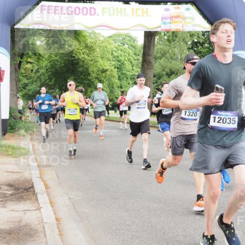 29.06.2025 - hella hamburg halbmarathon MichiJ http://msf.ph/oto/8315417 29.06.2025 10:36:32 Zwischen KM18-KM19 1320, 1537, 2516, 3976, 3985, 4183, 4185, 4933, 5024, 5460, 5705, 8302, 9126, 9638, 9649, 9965, 10053, 10750, 11467, 12035, 12840, 15519, 15917, 16000, 17127, 18350, 18598 meine-sportfotos.de