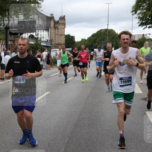 29.06.2025 - hella hamburg halbmarathon Yannick Fuchs http://msf.ph/oto/8315687 29.06.2025 10:50:45 20KM 1485, 1583, 1955, 2034, 2676, 2741, 3413, 3435, 3836, 4167, 4940, 5033, 5418, 5492, 6399, 6416, 6835, 7716, 8393, 8542, 8652, 8669, 8825, 9488, 9727, 9820, 9907, 9934, 10133, 10212, 11083, 11212, 11590, 11612, 12014, 12348, 12440, 12523, 12590, 12712, 13394, 13666, 13750, 13863, 14139, 14369, 14408, 14678, 15097, 15145, 15431, 15695, 15712, 15726, 16113, 16257, 16261, 16470, 16634, 17160, 17617, 17779, 18208, 18652, 18719, 18899, 19091, 19184 meine-sportfotos.de