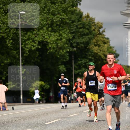 29.06.2025 - hella hamburg halbmarathon Dr. Thomas Lammeyer http://msf.ph/oto/8315699 29.06.2025 10:17:15 Kennedybrücke 1007, 1328, 1859, 2961, 2987, 3218, 3729, 4554, 4950, 5232, 5597, 5598, 6026, 7346, 8115, 8279, 8913, 9128, 9527, 10581 meine-sportfotos.de