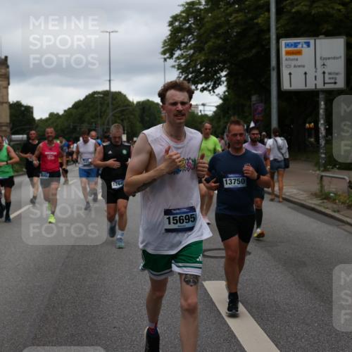 29.06.2025 - hella hamburg halbmarathon Yannick Fuchs http://msf.ph/oto/8315745 29.06.2025 10:50:46 20KM 1485, 1583, 1955, 2034, 2676, 2741, 3413, 3435, 3836, 4167, 4940, 5033, 5418, 5492, 6272, 6399, 6416, 6835, 7716, 8393, 8542, 8652, 8669, 8825, 9488, 9727, 9820, 9907, 9934, 10133, 10212, 11083, 11212, 11590, 11612, 12014, 12348, 12440, 12523, 12590, 12712, 13394, 13666, 13750, 13863, 14139, 14369, 14408, 14678, 15097, 15145, 15431, 15695, 15712, 15726, 16113, 16257, 16261, 16470, 16634, 17160, 17617, 17779, 18208, 18652, 18719, 18899, 19091, 19184 meine-sportfotos.de