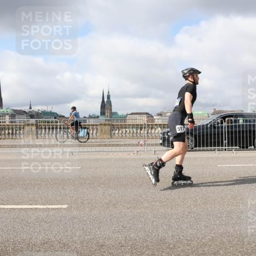 29.06.2025 - hella hamburg halbmarathon Lena Gebhardt http://msf.ph/oto/8315768 29.06.2025 09:07:32 Lombardsbrücke 517 meine-sportfotos.de