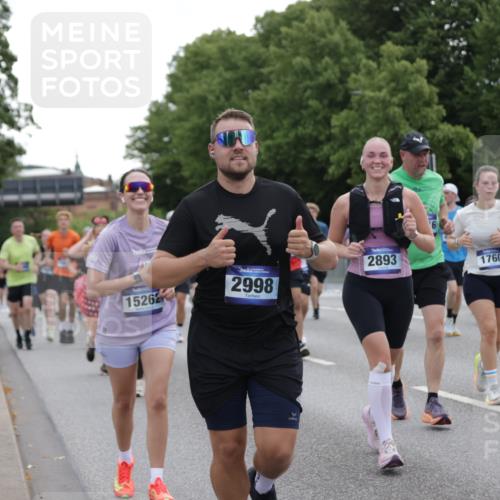 29.06.2025 - hella hamburg halbmarathon Jannik Wohlers http://msf.ph/oto/8315832 29.06.2025 10:38:50 Lombardsbrücke 1760, 1856, 1883, 2092, 2571, 2574, 2843, 2893, 2998, 3275, 3727, 3745, 4410, 4523, 4603, 4659, 4882, 6112, 6342, 6343, 6611, 7341, 7501, 7506, 7524, 7589, 7815, 8203, 8243, 8457, 9393, 9420, 9446, 9974, 9977, 10001, 10072, 10315, 10516, 10696, 10849, 11129, 11201, 11313, 11381, 11382, 11533, 11729, 12090, 12092, 12391, 12410, 12745, 13461, 13519, 13922, 14871, 14956, 15112, 15262, 15536, 15765, 16335, 16382, 16841, 16866, 16869, 16883, 16884, 17313, 17368, 17536 meine-sportfotos.de