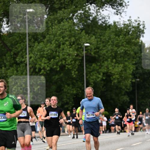 29.06.2025 - hella hamburg halbmarathon Dr. Thomas Lammeyer http://msf.ph/oto/8316052 29.06.2025 10:38:45 Kennedybrücke 2355, 2376, 2510, 2511, 2751, 2801, 3145, 3420, 3829, 4479, 4540, 4942, 5453, 5609, 6105, 6171, 6310, 6329, 6727, 6843, 7299, 7644, 8021, 8589, 8965, 9379, 9448, 9514, 10674, 11122, 11245 meine-sportfotos.de