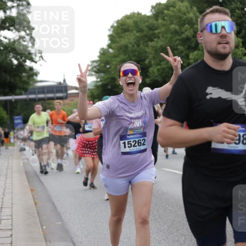 29.06.2025 - hella hamburg halbmarathon Jannik Wohlers http://msf.ph/oto/8316078 29.06.2025 10:38:51 Lombardsbrücke 1760, 1856, 1883, 2092, 2571, 2574, 2843, 2893, 2998, 3275, 3353, 3727, 4410, 4523, 4603, 4659, 4855, 4882, 6112, 6342, 6343, 6611, 7341, 7501, 7506, 7524, 7589, 7815, 8203, 8243, 8457, 9393, 9420, 9446, 9974, 9977, 10001, 10315, 10516, 10696, 10849, 11129, 11201, 11313, 11381, 11382, 11533, 11729, 12090, 12092, 12391, 12410, 12745, 13461, 13519, 14299, 14871, 14956, 15112, 15262, 15536, 15765, 16335, 16382, 16841, 16866, 16869, 16883, 16884, 17313, 17368, 17536 meine-sportfotos.de