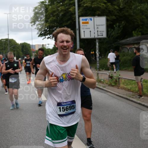 29.06.2025 - hella hamburg halbmarathon Yannick Fuchs http://msf.ph/oto/8316130 29.06.2025 10:50:46 20KM 1485, 1583, 1955, 2034, 2676, 2741, 3413, 3435, 3836, 4167, 4940, 5033, 5418, 5492, 6272, 6399, 6416, 6835, 7716, 8393, 8542, 8652, 8669, 8825, 9488, 9727, 9820, 9907, 9934, 10133, 10212, 11083, 11212, 11590, 11612, 12014, 12348, 12440, 12523, 12590, 12712, 13394, 13666, 13750, 13863, 14139, 14369, 14408, 14678, 15097, 15145, 15431, 15695, 15712, 15726, 16113, 16257, 16261, 16470, 16634, 17160, 17617, 17779, 18208, 18652, 18719, 18899, 19091, 19184 meine-sportfotos.de