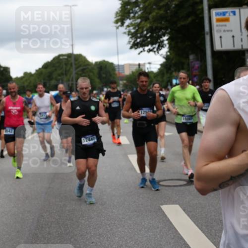 29.06.2025 - hella hamburg halbmarathon Yannick Fuchs http://msf.ph/oto/8316220 29.06.2025 10:50:46 20KM 1485, 1583, 1955, 2034, 2676, 2741, 3413, 3435, 3836, 4167, 4940, 5033, 5418, 5492, 6272, 6399, 6416, 6835, 7716, 8393, 8542, 8652, 8669, 8825, 9488, 9727, 9820, 9907, 9934, 10133, 10212, 11083, 11212, 11590, 11612, 12014, 12348, 12440, 12523, 12590, 12712, 13394, 13666, 13750, 13863, 14139, 14369, 14408, 14678, 15097, 15145, 15431, 15695, 15712, 15726, 16113, 16257, 16261, 16470, 16634, 17160, 17617, 17779, 18208, 18652, 18719, 18899, 19091, 19184 meine-sportfotos.de