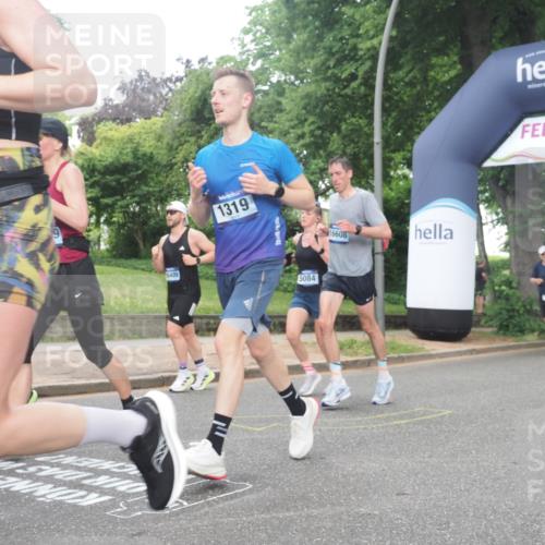 29.06.2025 - hella hamburg halbmarathon KatJ http://msf.ph/oto/8316328 29.06.2025 10:45:21 Zwischen KM18-KM19 1319, 4708, 4767, 5084, 6138, 6147, 7189, 8744 meine-sportfotos.de