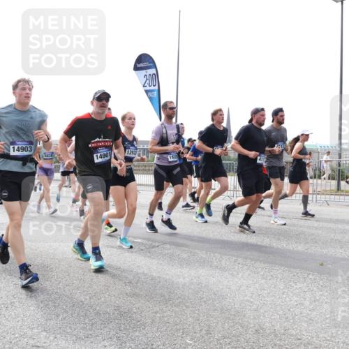 29.06.2025 - hella hamburg halbmarathon Lena Gebhardt http://msf.ph/oto/8316393 29.06.2025 10:22:25 Lombardsbrücke 4970, 5079, 14903, 5838, 2, 00, 14901, 12933, 19220, 411, 13, 1003, 1187, 1294, 1419, 1598, 1963, 2009, 2022, 2063, 2294, 2351, 2479, 2514, 2744, 2886, 3050, 3108, 3172, 3430, 3457, 3458, 3511, 3600, 3601, 3768, 3910, 3946, 4113, 4114, 4131, 4366, 4556, 4559, 4829, 4969, 4970, 5079, 5343, 5798, 5838, 6030, 6048, 6049, 6303, 6307, 6347, 6820, 6826, 6881, 6899, 6977, 7097, 7188, 7190, 7276, 7529, 7794, 7925, 8355, 8431, 8511, 8855, 8860, 8884, 8931, 8954, 9256 meine-sportfotos.de