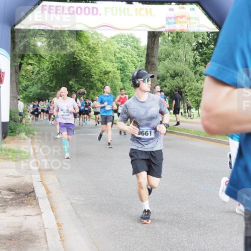 29.06.2025 - hella hamburg halbmarathon MichiJ http://msf.ph/oto/8316404 29.06.2025 10:36:38 Zwischen KM18-KM19 1086, 1320, 3947, 4933, 5447, 8302, 9661, 9924, 9965, 10053, 10750, 12035, 12094, 12840, 13269, 14257, 14990, 15981, 16000, 17753, 18350 meine-sportfotos.de