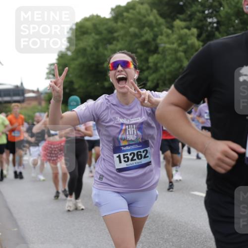 29.06.2025 - hella hamburg halbmarathon Jannik Wohlers http://msf.ph/oto/8316420 29.06.2025 10:38:51 Lombardsbrücke 1760, 1856, 1883, 2092, 2571, 2574, 2843, 2893, 2998, 3275, 3353, 3727, 4410, 4523, 4603, 4659, 4855, 4882, 6112, 6342, 6343, 6611, 7341, 7501, 7506, 7524, 7589, 7815, 8203, 8243, 8457, 9393, 9420, 9446, 9974, 9977, 10001, 10315, 10516, 10696, 10849, 11129, 11201, 11313, 11381, 11382, 11533, 11729, 12090, 12092, 12391, 12410, 12745, 13461, 13519, 14299, 14871, 14956, 15112, 15262, 15536, 15765, 16335, 16382, 16841, 16866, 16869, 16883, 16884, 17313, 17368, 17536 meine-sportfotos.de