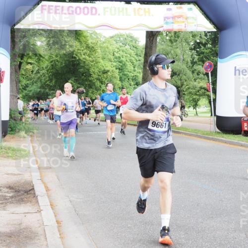 29.06.2025 - hella hamburg halbmarathon MichiJ http://msf.ph/oto/8316453 29.06.2025 10:36:38 Zwischen KM18-KM19 1086, 1320, 3947, 4933, 5447, 8302, 9661, 9924, 9965, 10053, 10750, 12035, 12094, 12840, 13269, 14257, 14990, 15981, 16000, 17753, 18350 meine-sportfotos.de