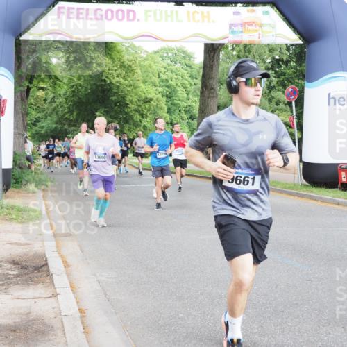 29.06.2025 - hella hamburg halbmarathon MichiJ http://msf.ph/oto/8316501 29.06.2025 10:36:38 Zwischen KM18-KM19 1086, 1320, 3947, 4933, 5447, 8302, 9661, 9924, 9965, 10053, 10750, 12035, 12094, 12840, 13269, 14257, 14990, 15981, 16000, 17753, 18350 meine-sportfotos.de