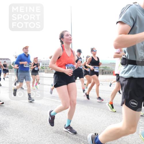 29.06.2025 - hella hamburg halbmarathon Lena Gebhardt http://msf.ph/oto/8316525 29.06.2025 10:22:26 Lombardsbrücke 11440, 4970, 6030, 16511, 079, 1445, 00, 14903, 1003, 1187, 1294, 1419, 1598, 1963, 2009, 2022, 2063, 2294, 2351, 2479, 2514, 2744, 2886, 3050, 3108, 3172, 3430, 3457, 3458, 3511, 3600, 3601, 3768, 3910, 3946, 4113, 4114, 4131, 4366, 4556, 4559, 4829, 4969, 4970, 5079, 5223, 5343, 5798, 5838, 6030, 6048, 6049, 6303, 6307, 6347, 6820, 6826, 6881, 6899, 6977, 7097, 7188, 7190, 7276, 7529, 7794, 7925, 8355, 8431, 8511, 8855, 8860, 8884, 8931, 8954, 9256 meine-sportfotos.de