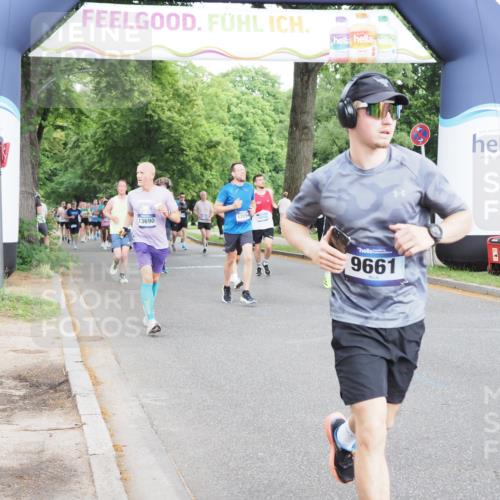 29.06.2025 - hella hamburg halbmarathon MichiJ http://msf.ph/oto/8316526 29.06.2025 10:36:38 Zwischen KM18-KM19 1086, 1320, 3947, 4933, 5447, 8302, 9661, 9924, 9965, 10053, 10750, 12035, 12094, 12840, 13269, 14257, 14990, 15981, 16000, 17753, 18350 meine-sportfotos.de
