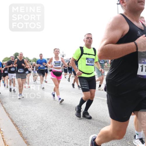 29.06.2025 - hella hamburg halbmarathon Lena Gebhardt http://msf.ph/oto/8316684 29.06.2025 10:22:27 Lombardsbrücke 10241, 15661, 3910, 413, 11046, 5114, 1, 6307, 8855, 16650, 1144, 6303, 1003, 1187, 1419, 1598, 1963, 2009, 2022, 2063, 2294, 2351, 2479, 2514, 2744, 2886, 3050, 3108, 3172, 3430, 3457, 3458, 3511, 3600, 3601, 3768, 3910, 3946, 4113, 4114, 4131, 4366, 4556, 4559, 4829, 4969, 4970, 5079, 5223, 5343, 5798, 5838, 6030, 6048, 6049, 6303, 6307, 6347, 6820, 6826, 6881, 6899, 6977, 7097, 7188, 7190, 7276, 7529, 7794, 7925, 8355, 8431, 8511, 8855, 8860, 8884, 8931, 8954, 9256 meine-sportfotos.de