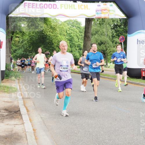 29.06.2025 - hella hamburg halbmarathon MichiJ http://msf.ph/oto/8316686 29.06.2025 10:36:40 Zwischen KM18-KM19 1086, 1320, 1342, 3947, 4933, 5447, 9661, 9723, 9924, 10750, 12094, 13269, 13690, 14257, 14990, 15981, 16000, 17173, 17753, 18058 meine-sportfotos.de