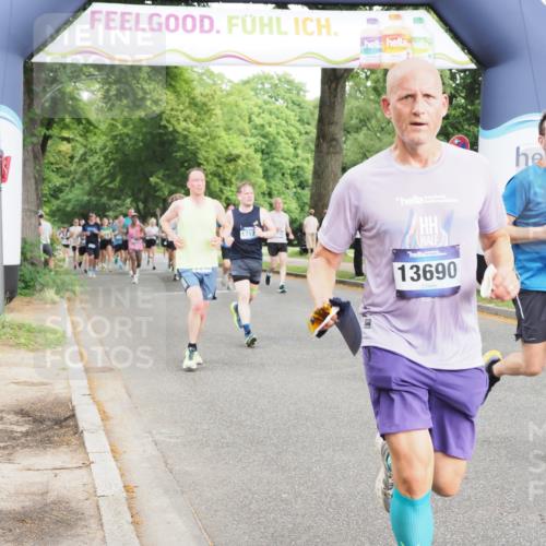 29.06.2025 - hella hamburg halbmarathon MichiJ http://msf.ph/oto/8316856 29.06.2025 10:36:41 Zwischen KM18-KM19 1086, 1342, 3947, 5447, 9661, 9723, 9924, 12094, 13269, 13690, 14257, 14990, 15981, 17173, 17753, 18058 meine-sportfotos.de