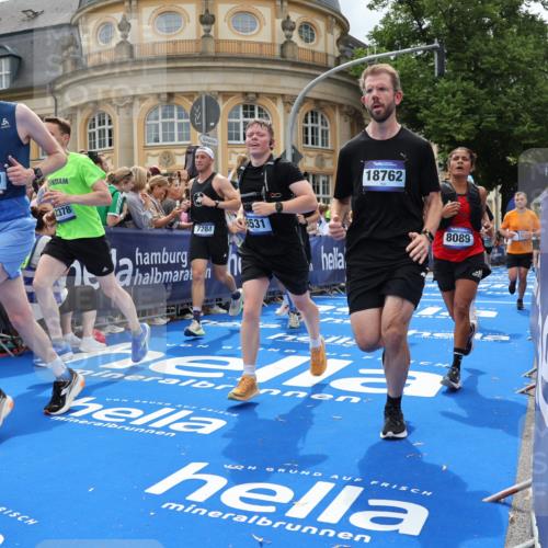 29.06.2025 - hella hamburg halbmarathon Strokosch-Dieckow http://msf.ph/oto/8316965 29.06.2025 10:58:01 Ziel 1200, 1563, 1611, 2025, 3093, 3141, 3575, 4319, 4579, 6531, 6892, 7159, 7189, 8089, 10036, 10408, 11394, 11832, 12378, 12773, 13465, 13666, 14881, 15090, 15189, 15349, 15527, 18762 meine-sportfotos.de