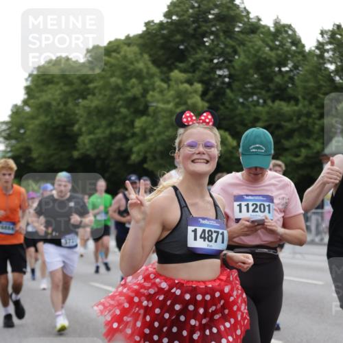 29.06.2025 - hella hamburg halbmarathon Jannik Wohlers http://msf.ph/oto/8316986 29.06.2025 10:38:54 Lombardsbrücke 1760, 1856, 1883, 2092, 2571, 2574, 2843, 2893, 2998, 3275, 3353, 3727, 4523, 4603, 4659, 4855, 4882, 6342, 6343, 6611, 6748, 7341, 7501, 7506, 7524, 7589, 7684, 7815, 8203, 8243, 8457, 9393, 9420, 9446, 10001, 10315, 10512, 10516, 10696, 10849, 10888, 11129, 11201, 11313, 11381, 11382, 11533, 11729, 12090, 12092, 12217, 12391, 12745, 13461, 13519, 14114, 14299, 14871, 14956, 15112, 15262, 15433, 15536, 15765, 16382, 16866, 16869, 16883, 16884, 17313, 17368, 17536 meine-sportfotos.de