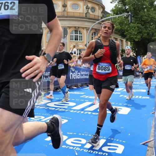 29.06.2025 - hella hamburg halbmarathon Strokosch-Dieckow http://msf.ph/oto/8317041 29.06.2025 10:58:02 Ziel 1200, 1563, 1611, 2025, 2907, 3093, 3141, 3575, 4319, 4579, 6531, 6892, 7159, 7189, 8089, 10036, 10408, 11832, 12378, 12773, 13465, 13666, 14881, 15090, 15125, 15189, 15527, 18762 meine-sportfotos.de