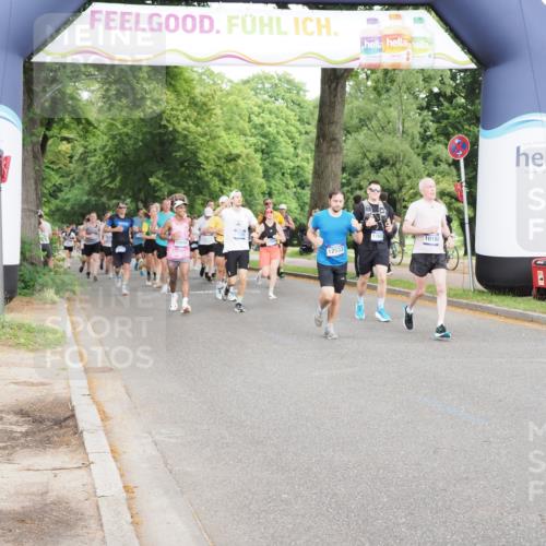 29.06.2025 - hella hamburg halbmarathon MichiJ http://msf.ph/oto/8317224 29.06.2025 10:36:43 Zwischen KM18-KM19 1086, 1342, 3947, 5447, 9661, 9723, 10184, 12094, 13269, 13690, 14990, 15981, 17173, 17855, 18058 meine-sportfotos.de