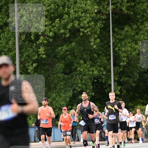 29.06.2025 - hella hamburg halbmarathon Dr. Thomas Lammeyer http://msf.ph/oto/8317416 29.06.2025 10:38:57 Kennedybrücke 2355, 2376, 2482, 2751, 2801, 3130, 3420, 4884, 5453, 6105, 6171, 6310, 6329, 7299, 8021, 8369, 8589, 8965, 9164, 9248, 9379, 9448, 10606, 10674, 11245 meine-sportfotos.de