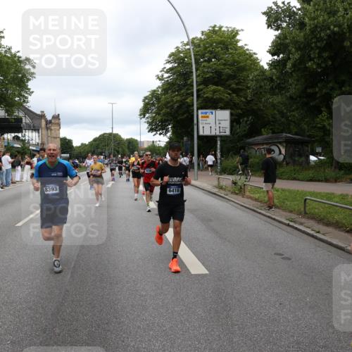 29.06.2025 - hella hamburg halbmarathon Yannick Fuchs http://msf.ph/oto/8317616 29.06.2025 10:50:50 20KM 1485, 1955, 2034, 2282, 2417, 2676, 3413, 3435, 3836, 4167, 4940, 5033, 5492, 6272, 6399, 6416, 6835, 7716, 8393, 8542, 8652, 8669, 8825, 9488, 9577, 9727, 9820, 9907, 9934, 10133, 10212, 11043, 11083, 11212, 11590, 11612, 12014, 12348, 12440, 12523, 13394, 13666, 13750, 13863, 14139, 14369, 14678, 15097, 15145, 15431, 15695, 15712, 15726, 16113, 16257, 16261, 16470, 16634, 16830, 16909, 17160, 17617, 17779, 17828, 18208, 18652, 18719, 19184 meine-sportfotos.de
