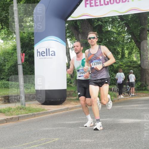 29.06.2025 - hella hamburg halbmarathon KatJ http://msf.ph/oto/8317634 29.06.2025 10:16:00 Zwischen KM18-KM19  meine-sportfotos.de