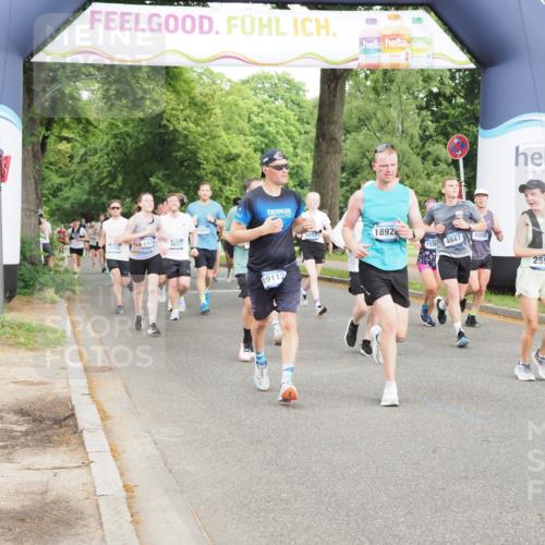 29.06.2025 - hella hamburg halbmarathon MichiJ http://msf.ph/oto/8317751 29.06.2025 10:36:48 Zwischen KM18-KM19 2592, 2596, 3060, 4847, 4890, 6282, 9200, 9619, 9723, 10184, 11977, 12271, 12533, 12690, 13962, 14033, 15384, 16369, 17173, 17395, 17855, 18926, 19112, 19198 meine-sportfotos.de