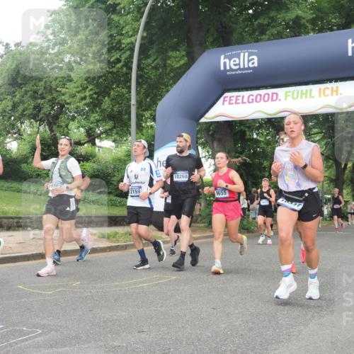 29.06.2025 - hella hamburg halbmarathon KatJ http://msf.ph/oto/8317765 29.06.2025 10:45:25 Zwischen KM18-KM19 1319, 2159, 4767, 5084, 7189 meine-sportfotos.de