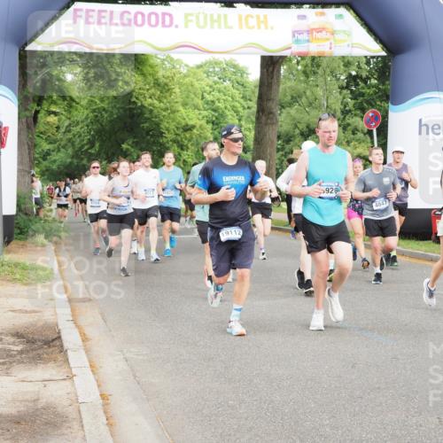 29.06.2025 - hella hamburg halbmarathon MichiJ http://msf.ph/oto/8317768 29.06.2025 10:36:48 Zwischen KM18-KM19 2592, 2596, 3060, 4847, 4890, 6282, 9200, 9619, 9723, 10184, 11977, 12271, 12533, 12690, 13962, 14033, 15384, 16369, 17173, 17395, 17855, 18926, 19112, 19198 meine-sportfotos.de