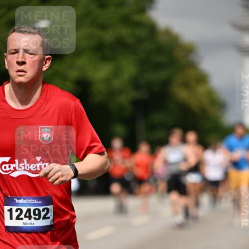 29.06.2025 - hella hamburg halbmarathon Dr. Thomas Lammeyer http://msf.ph/oto/8317803 29.06.2025 10:17:18 Kennedybrücke 1007, 1328, 1859, 2055, 2359, 2961, 2987, 3218, 3729, 4554, 4950, 5232, 5597, 5598, 6026, 7346, 7460, 8115, 8279, 8913, 9128, 9527, 10581 meine-sportfotos.de