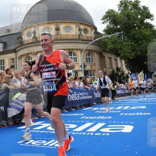 29.06.2025 - hella hamburg halbmarathon Strokosch-Dieckow http://msf.ph/oto/8317860 29.06.2025 10:58:12 Ziel 1563, 1595, 2907, 4426, 4592, 4708, 6104, 6147, 8290, 9230, 10408, 11645, 13666, 14631, 15125, 15189, 18068 meine-sportfotos.de