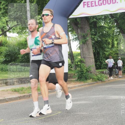 29.06.2025 - hella hamburg halbmarathon KatJ http://msf.ph/oto/8317896 29.06.2025 10:16:01 Zwischen KM18-KM19  meine-sportfotos.de