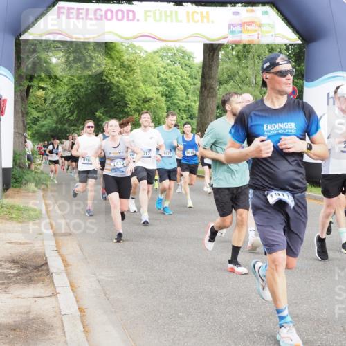 29.06.2025 - hella hamburg halbmarathon MichiJ http://msf.ph/oto/8317983 29.06.2025 10:36:49 Zwischen KM18-KM19 1452, 1476, 2592, 2596, 3060, 4017, 4847, 4890, 6282, 9200, 9619, 10184, 11451, 11977, 12271, 12533, 12690, 13233, 13962, 14033, 14192, 15384, 16369, 17395, 17855, 18926, 19112, 19198 meine-sportfotos.de