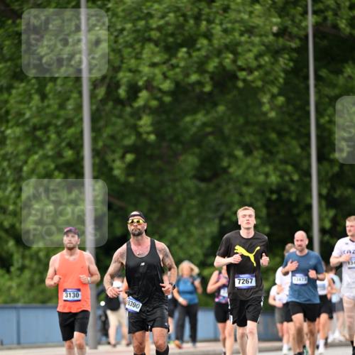 29.06.2025 - hella hamburg halbmarathon Dr. Thomas Lammeyer http://msf.ph/oto/8318018 29.06.2025 10:38:59 Kennedybrücke 2355, 2376, 2482, 2751, 2801, 3130, 3420, 4884, 5453, 6171, 6310, 6329, 7299, 8021, 8369, 8589, 8965, 9164, 9248, 9379, 9448, 10606 meine-sportfotos.de