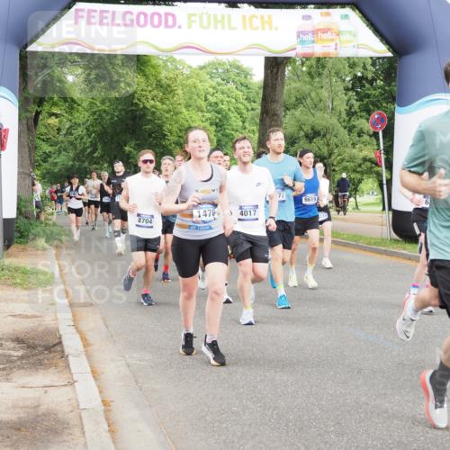 29.06.2025 - hella hamburg halbmarathon MichiJ http://msf.ph/oto/8318081 29.06.2025 10:36:50 Zwischen KM18-KM19 1452, 1476, 2592, 2596, 2706, 2889, 3060, 4017, 4847, 4890, 6282, 8704, 9200, 9619, 10184, 11340, 11451, 11977, 12271, 12533, 12690, 13233, 13962, 14033, 14192, 15384, 16369, 17395, 17855, 17982, 18926, 19112, 19198 meine-sportfotos.de