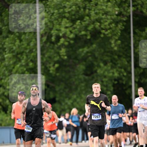 29.06.2025 - hella hamburg halbmarathon Dr. Thomas Lammeyer http://msf.ph/oto/8318136 29.06.2025 10:39:00 Kennedybrücke 2355, 2482, 2751, 2801, 3130, 3409, 3420, 4884, 5453, 6171, 6310, 6329, 6571, 7299, 8021, 8369, 8965, 9164, 9248, 9379, 9448, 10464, 10606 meine-sportfotos.de
