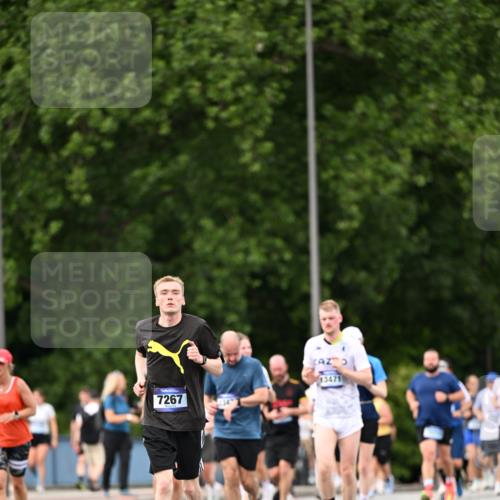 29.06.2025 - hella hamburg halbmarathon Dr. Thomas Lammeyer http://msf.ph/oto/8318144 29.06.2025 10:39:01 Kennedybrücke 2355, 2482, 2751, 2801, 3130, 3409, 3420, 4884, 5453, 6171, 6310, 6329, 6335, 6571, 7020, 7299, 8021, 8369, 8965, 9164, 9248, 9379, 10464, 10606 meine-sportfotos.de