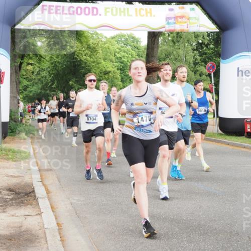 29.06.2025 - hella hamburg halbmarathon MichiJ http://msf.ph/oto/8318147 29.06.2025 10:36:50 Zwischen KM18-KM19 1452, 1476, 2592, 2596, 2706, 2889, 3060, 4017, 4847, 4890, 6282, 8704, 9200, 9619, 10184, 11340, 11451, 11977, 12271, 12533, 12690, 13233, 13962, 14033, 14192, 15384, 16369, 17395, 17855, 17982, 18926, 19112, 19198 meine-sportfotos.de
